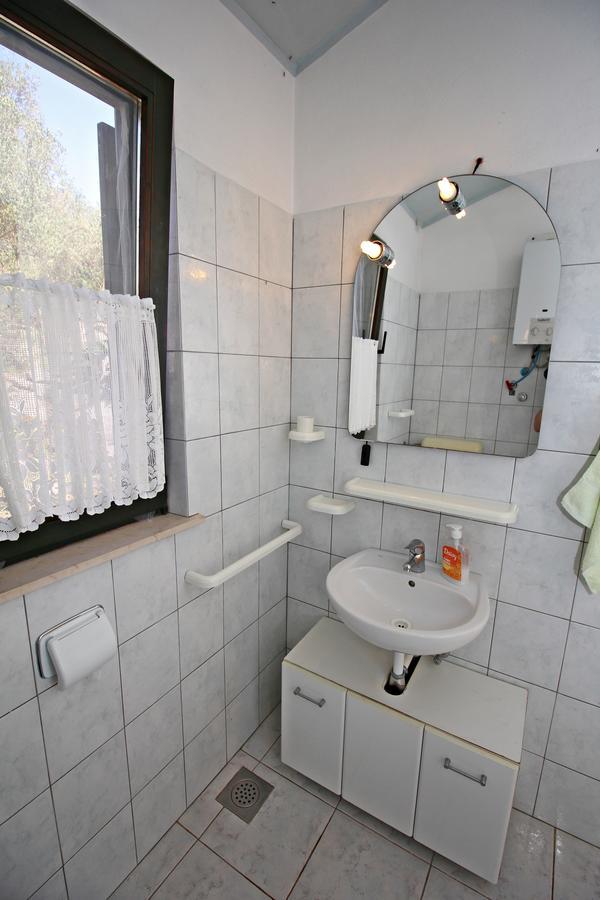 Guest House Beverin Sali Exteriér fotografie