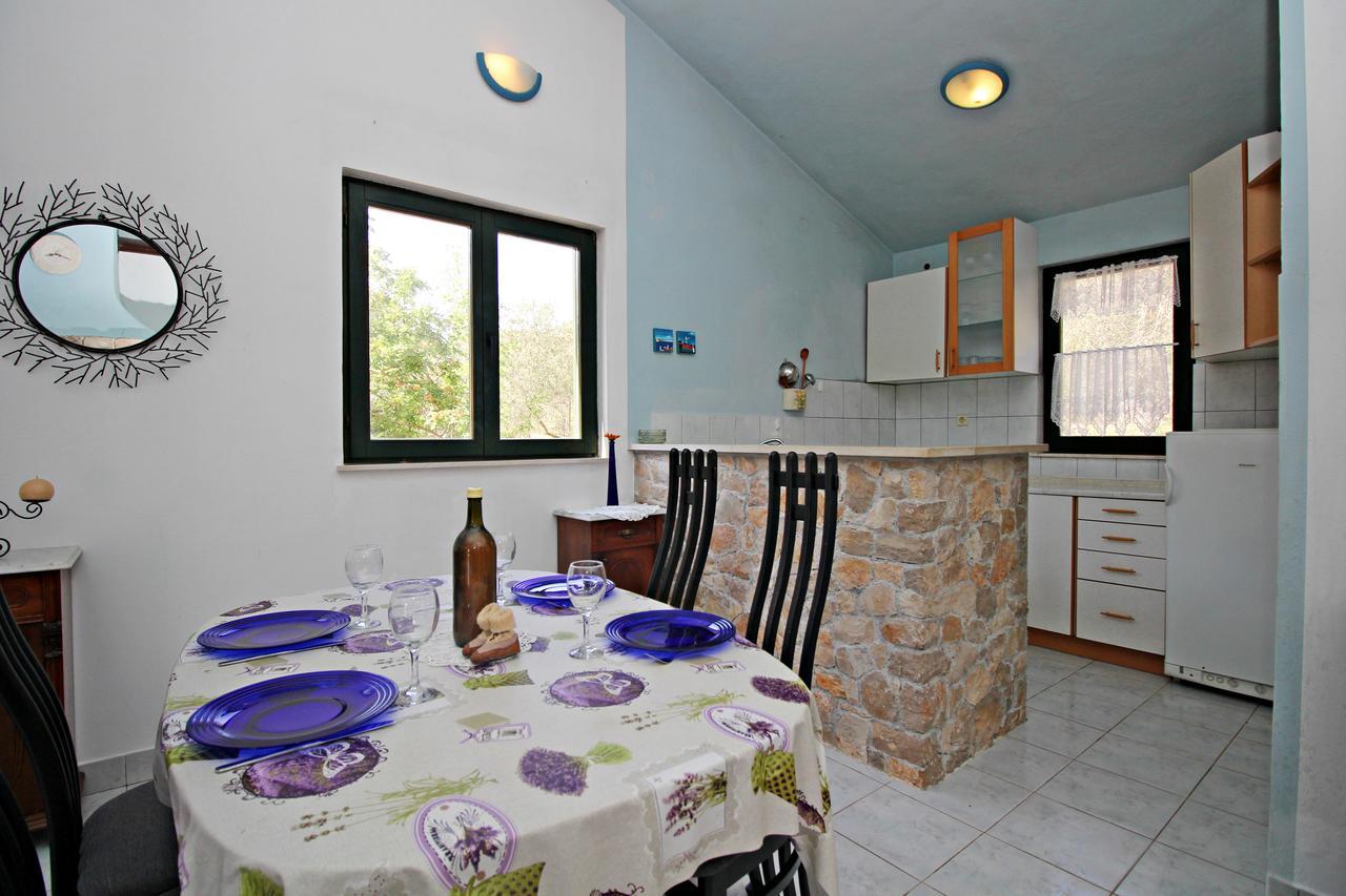 Guest House Beverin Sali Exteriér fotografie